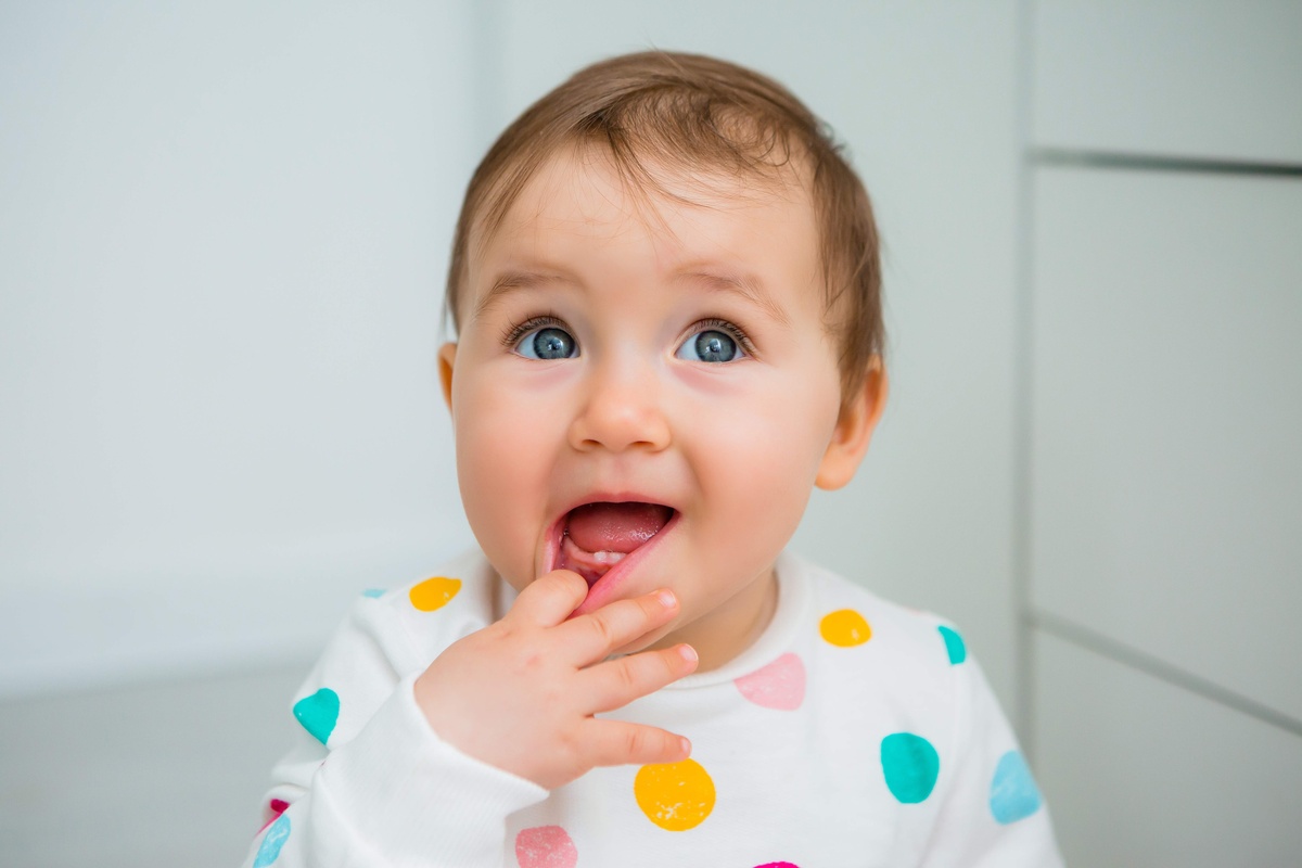 Baby Teething Symptoms: What Parents Should Know